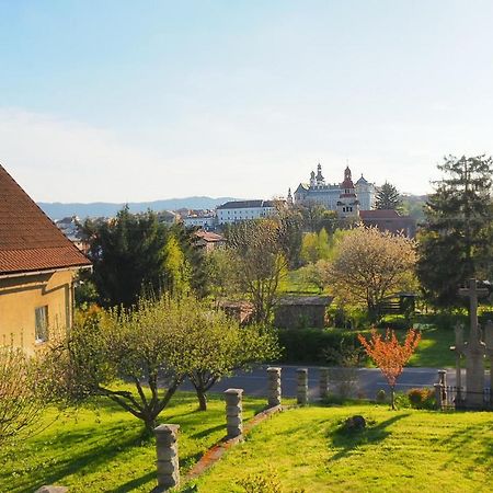 Vila Dum U Krize Broumov Exteriér fotografie