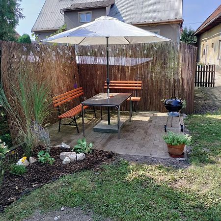 Vila Dum U Krize Broumov Exteriér fotografie